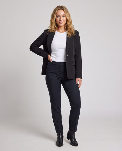 Damen Taillierter Einreihiger Blazer mit Reverskragen und Pattentaschen Nord Taschen