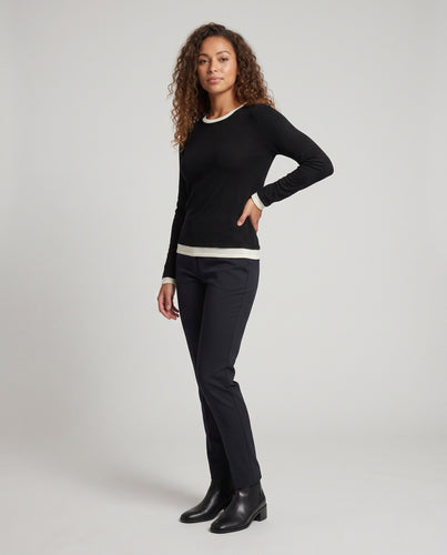 Damen Leichtes Feinstrick-Langarmshirt mit Kontrastsaum Nord Taschen