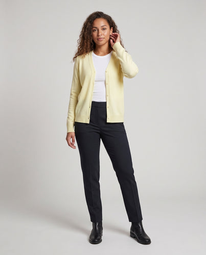 Damen Feiner V‑Ausschnitt-Cardigan aus leichter Baumwollmischung mit schmaler Knopfleiste Nord Taschen