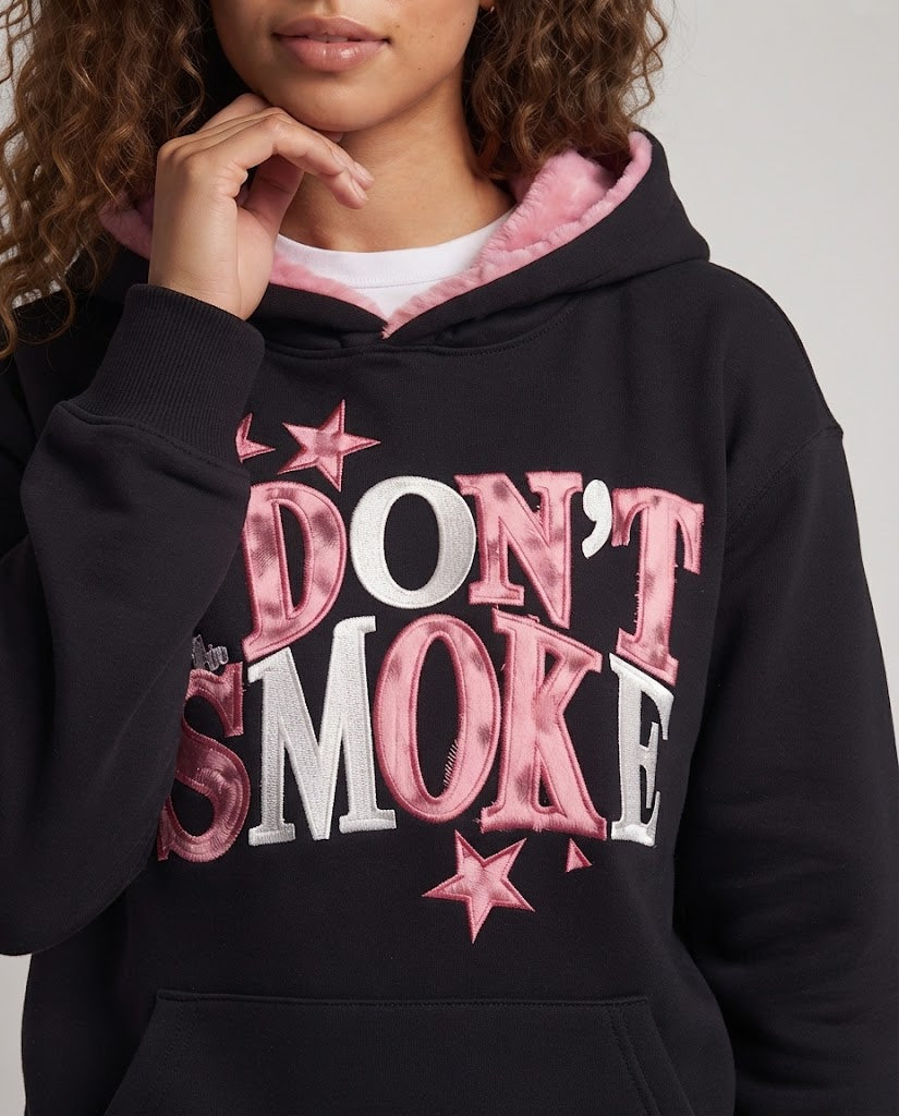 Damen Oversize-Kapuzenpullover mit gefütterter Kunstfellkapuze und Statement-Print Nord Taschen