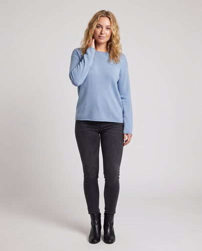 Damen Leichtes Feinstrick-Longsleeve mit weitem U-Boot-Ausschnitt und kastiger Silhouette Nord Taschen