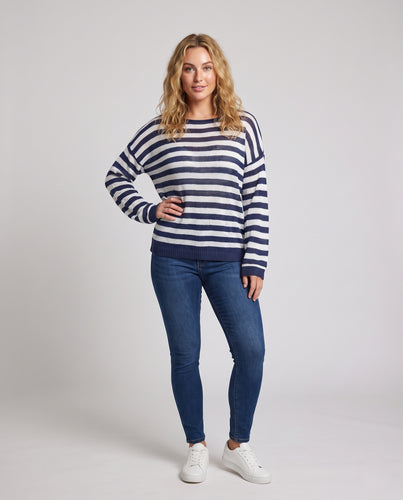 Damen Oversize Gestreifter Strickpullover mit weitem Bootsausschnitt Nord Taschen