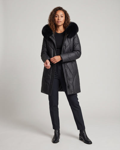 Damen eleganter wattierter Langmantel mit geometrischer Steppung und luxuriösem Fellkragen Nord Taschen