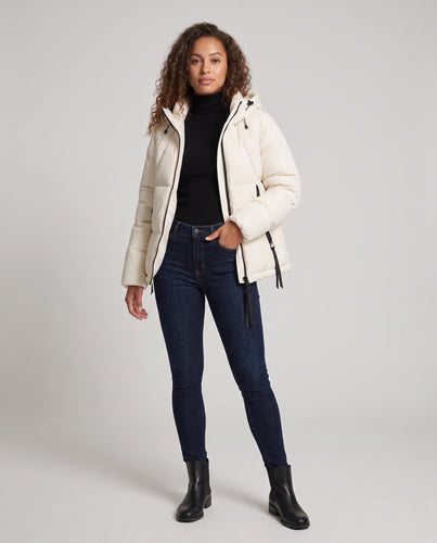 Damen kurze wattierte Steppjacke mit Kapuze, Thermo‑Futter und Reißverschlusstaschen Nord Taschen