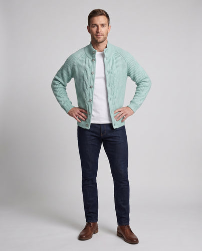 Herren Grobgestrickter Zopfcardigan mit hohem Stehkragen und Oversize‑Silhouette Nord Taschen