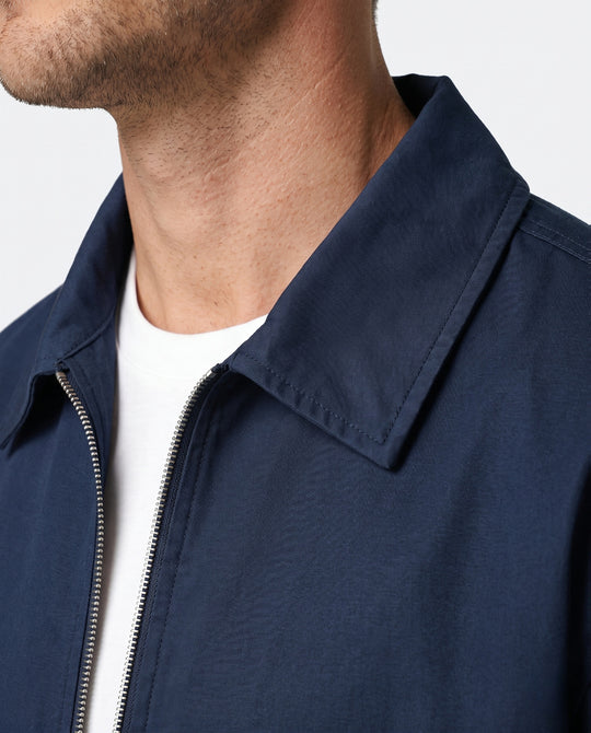 Product 11009345847642 - close_up_detail