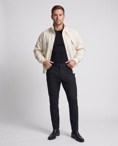 Herren Minimalistische Outdoor-Bomberjacke mit winddichter Softshell, hohem Stehkragen und Zwei‑Wege‑Reißverschluss Nord Taschen