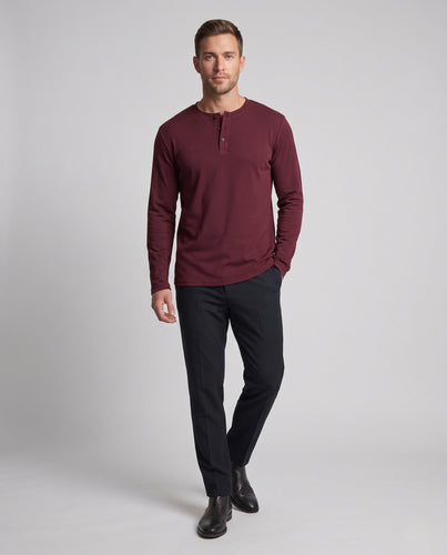 Herren Minimalistisches Langarm-Henleyshirt aus weichem Baumwolljersey mit schmaler Knopfleiste Nord Taschen