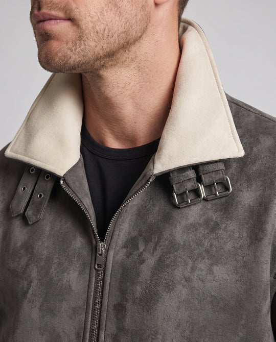 Product 11009348010330 - close_up_detail