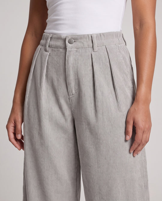 Product 11006841651546 - close_up_detail