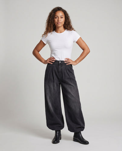Damen Vintage-inspirierte hochtaillierte weite Denim-Palazzohose mit Kellerfalten und ballonförmiger Beinweite Nord Taschen