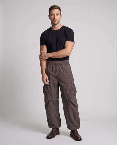 Unisex Weite Cargo-Palazzohose mit elastischem Bund und aufgesetzten Klappentaschen Nord Taschen