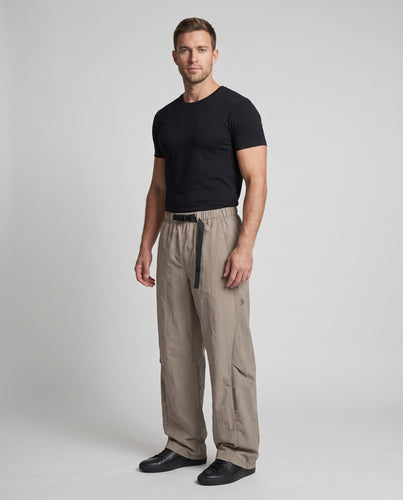 Unisex Weite technische Cargohose mit elastischem Bund und integriertem Gurtband Nord Taschen