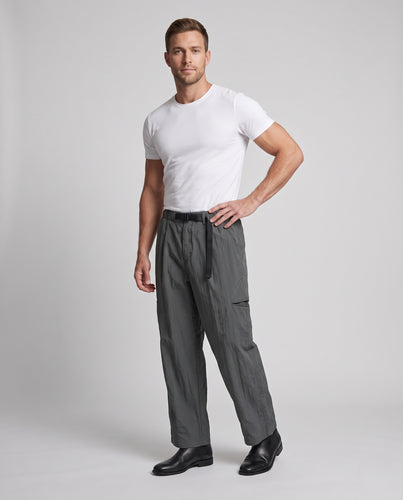 Unisex Weite technische Hose mit elastischem Bund, integriertem Gurt und ballonförmiger Beinweite Nord Taschen