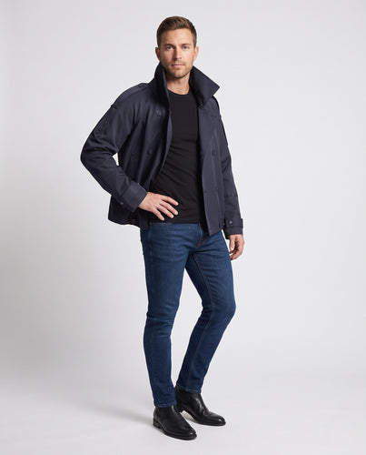 Herren Kurzes Doppelreihiges Trench-Cape mit hohem Stehkragen und Gurtärmeln Nord Taschen
