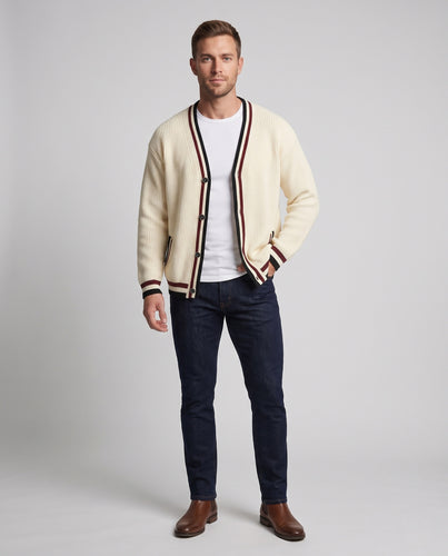 Herren Strickcardigan mit V-Ausschnitt, Knopfleiste und kontrastierenden Rippkanten Nord Taschen