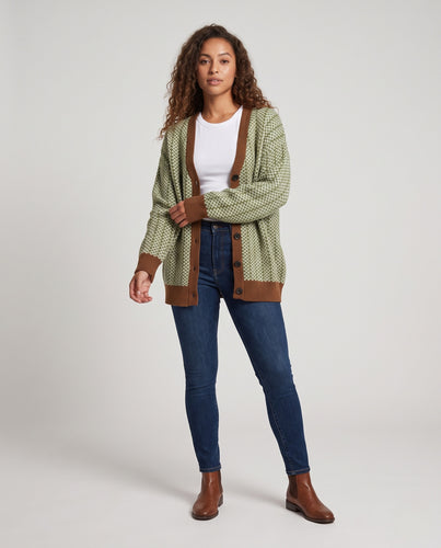 Damen Oversize-Strickcardigan mit Rautenmuster und kontrastierender Rippenblende Nord Taschen