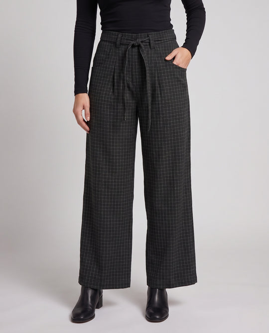Product 11009335066970 - lower_body