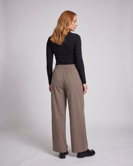 Product 11009335918938 - back_view