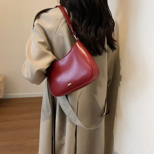 Nord Taschen | Umhängetasche für Damen - Elegante Schultertasche aus hochwertigem Leder mit praktischer Form