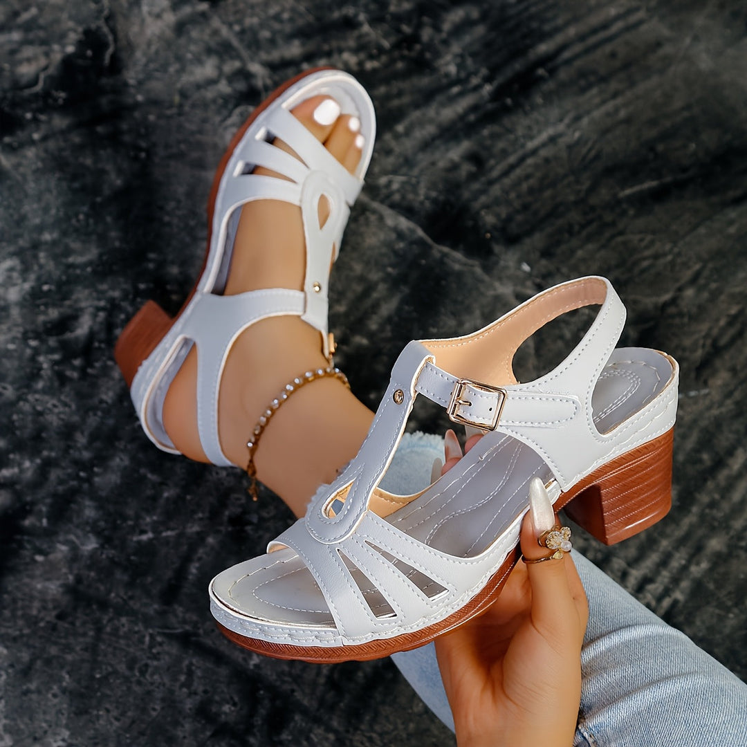 Retro-Sandalen mit Blockabsatz und verstellbarem Riemen