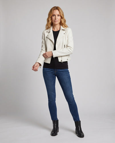 Damen Kurz geschnittene taillierte Biker-Lederjacke mit asymmetrischem Reißverschluss Nord Taschen