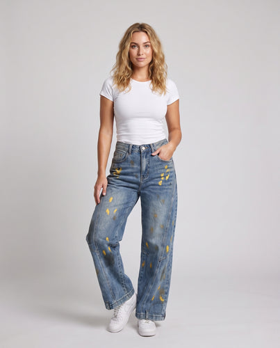 Damen Baggy-Jeans im Painter‑Look mit hoher Taille, markanten Nahtpaneelen und legerer Ballonform Nord Taschen