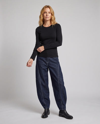 Damen Extraweite Baggy-Jeans im Palazzo-Schnitt mit markanten Nahtpaneelen und gekräuseltem Beinabschluss Nord Taschen