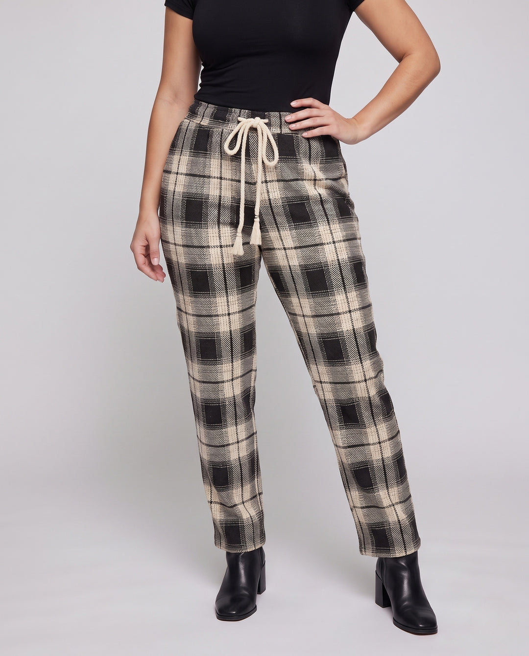 Product 11011230859610 - lower_body