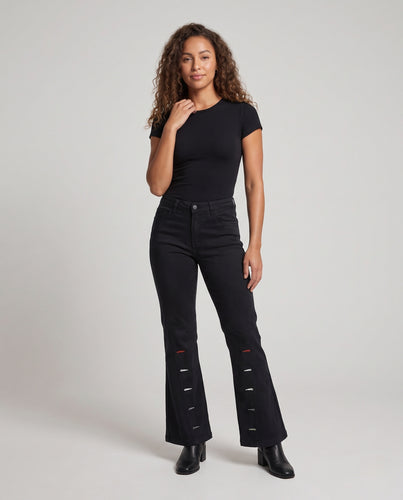 Damen Weite Flared-Hose mit seitlichem Schlitz und dekorativer Knopfleiste Nord Taschen