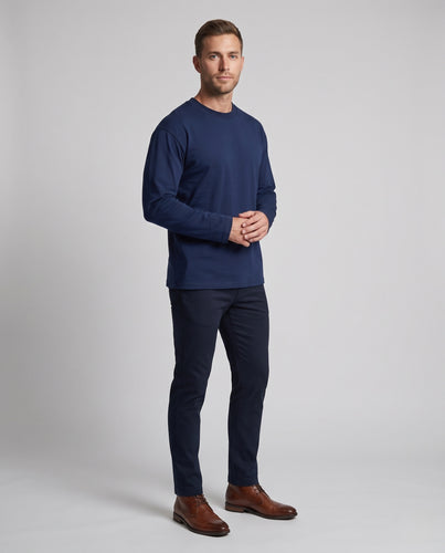 Herren Langärmeliges Baumwollshirt mit Rundhalsausschnitt und Relaxed-Fit Nord Taschen