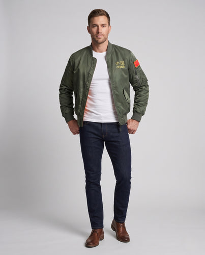 Herren Bomberjacke im Military‑Style mit Flaggenpatch und Nylon‑Shell Nord Taschen