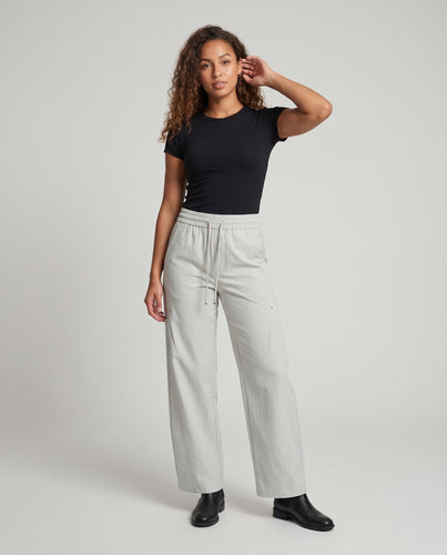 Damen weite Jogginghose aus leichtem Funktionsmaterial mit elastischem Bund und Kordelzug Nord Taschen