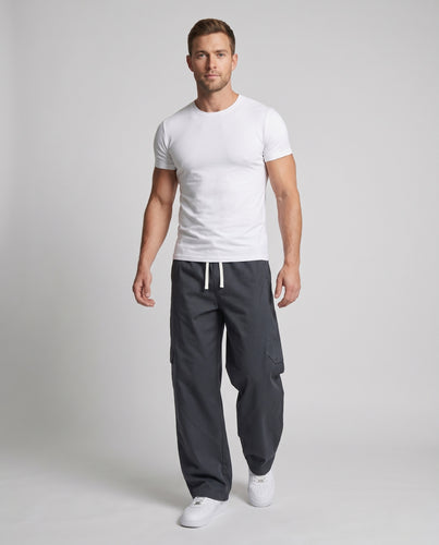 Herren weite Baggy-Cargohose mit Tunnelzugbund, tiefem Schritt und aufgesetzter Seitentasche Nord Taschen