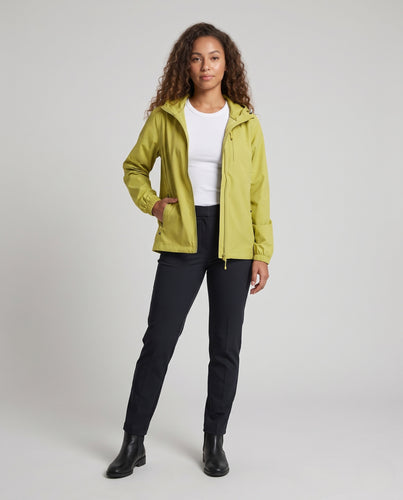 Damen Leichte Softshell-Regenjacke mit Kapuze, Brusttasche und Elastikbündchen Nord Taschen