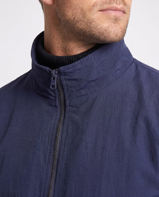 Product 11015316210010 - close_up_detail