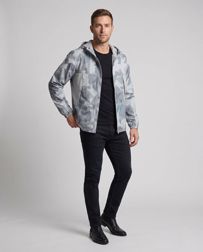 Herren Atmungsaktive Windbreaker‑Kapuzenjacke mit urbanem Grafik‑Muster und verschweißten Reißverschlusstaschen Nord Taschen
