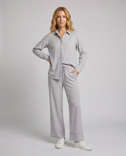 Damen Langarm-Bluse mit verdeckter Knopfleiste und klassischem Hemdkragen Nord Taschen