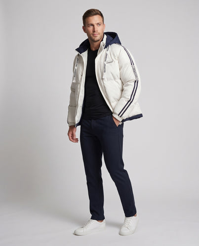 Herren Gepolsterte sportliche Steppjacke mit Kontrast-Kapuzeninlay und Ärmel-Stripe Nord Taschen