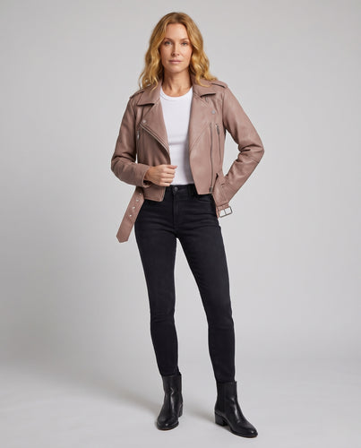 Damen Kurze Bikerjacke aus Kunstleder mit Taillengürtel und asymmetrischem Reißverschluss Nord Taschen