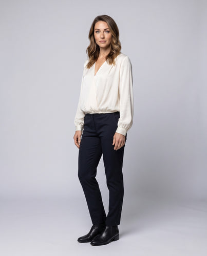 Damen Wickelbluse mit tiefem V-Ausschnitt Ballonärmeln und elastischem Saum Nord Taschen