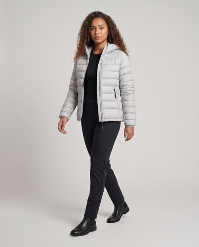 Leichte Daunenjacke mit Kapuze, kurz