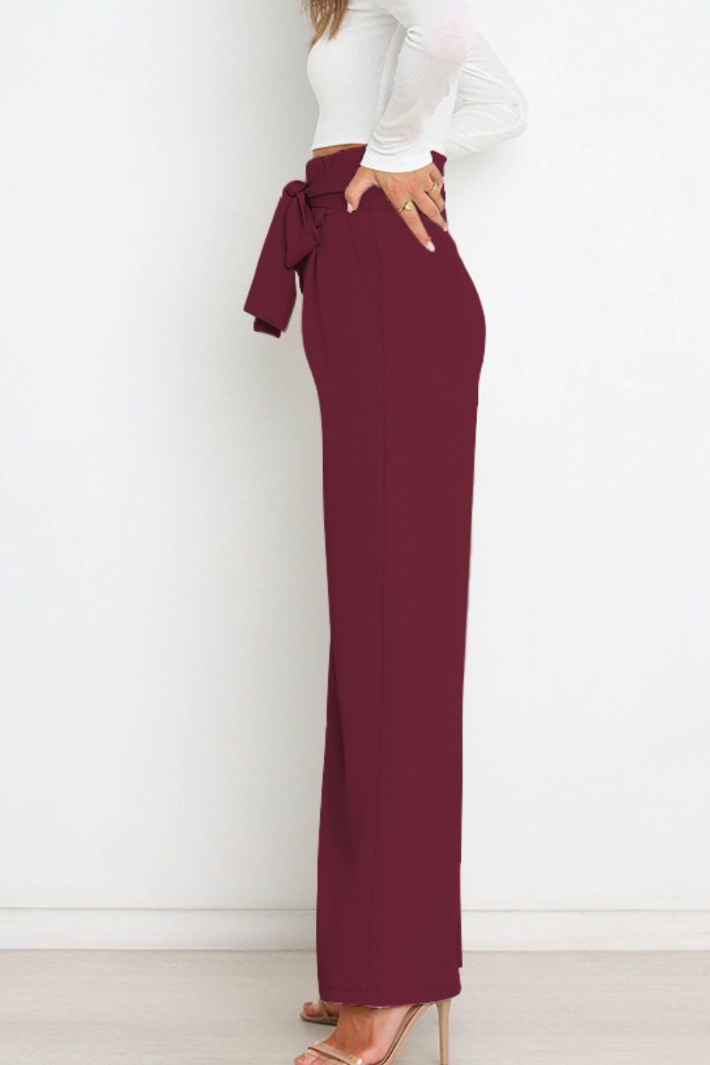 Hohe Taille Paperbag Hose mit Schleifendetail
