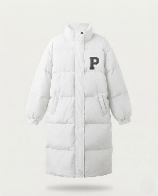 Damen längerer boxy Thermo-Puffer mit hohem Stehkragen, College-Patch und geräuschreduzierender Außenschale