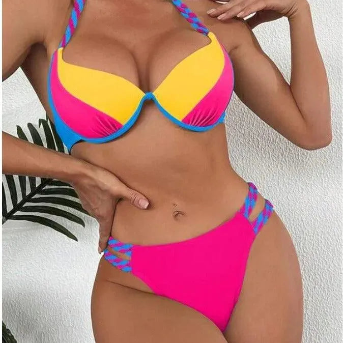 Hochgeschnittener Bikini Badeanzug