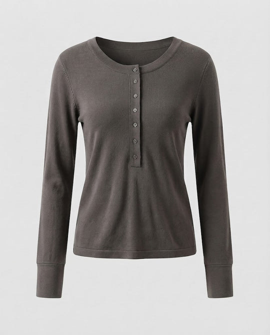 Damen Feines Langarm-Henley aus Feinstrick mit knöpfbarer Mittelblende und schmaler Passform Nord Taschen
