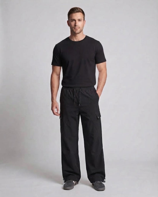 Herren Weite Tech-Cargo-Hose im Baggy-Schnitt mit Tunnelzug & Klappentaschen Nord Taschen
