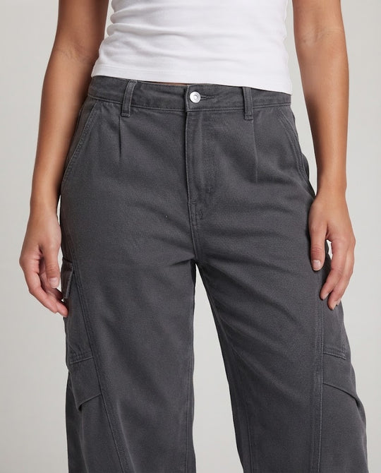 Damen weite Cargo-Hose mit tiefer Schrittpassform Nord Taschen