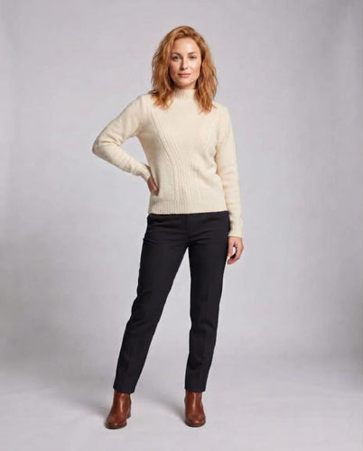 Damen Flauschiger Mockneck Pullover mit Kabelmuster und Offenes Panel Nord Taschen