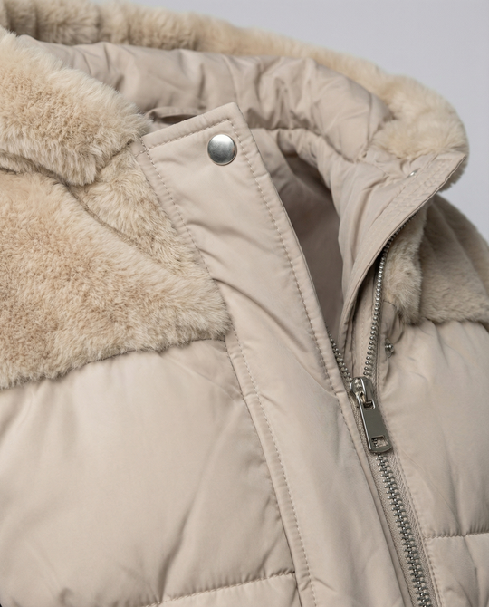 Bequeme Damen Winterjacke